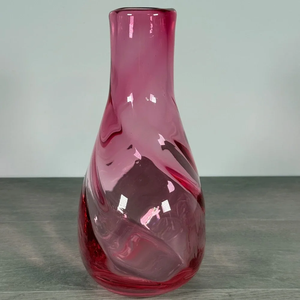 Vtg  MCM Hand Blown Glass Vase Cranberry Pink Swirl Optic 9.5